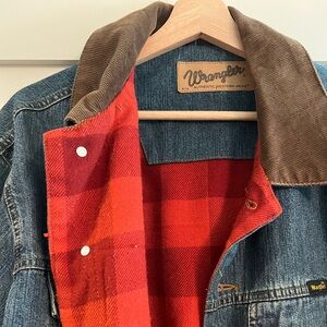 Men’s Wrangler Denim jacket M buffalo plaid lining